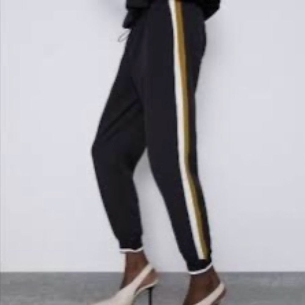 Zara Jogger Track Pants Women M Black Gold Side Stripe Elastic Waist